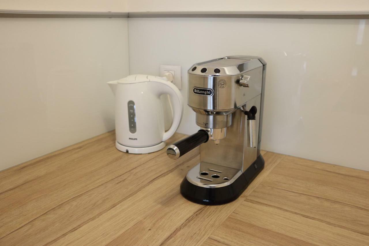 Panorama City Apartment With Free Parking ブラチスラヴァ エクステリア 写真