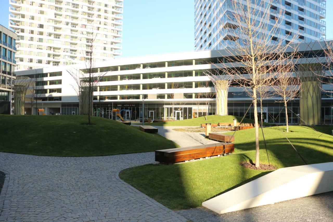 Panorama City Apartment With Free Parking ブラチスラヴァ エクステリア 写真